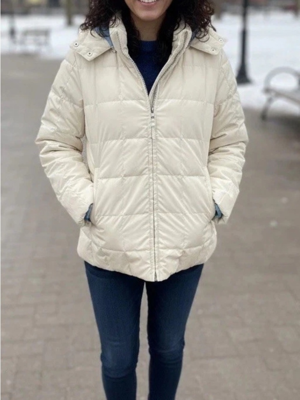 GAP Cream Puffer Jacket Womens Small Lightweight Neutral Winter Coat
